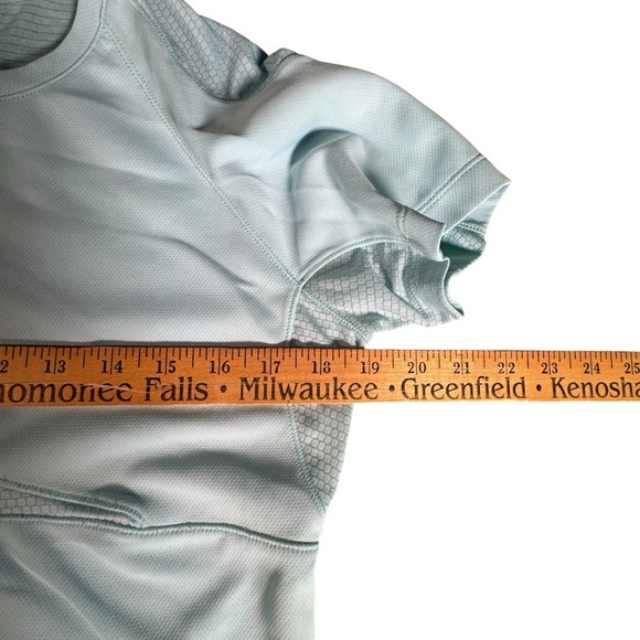 Adidas Women’s Running Shirt Medium Blue Short Sleeve Athletic Activewear Top - Picture 6 of 10